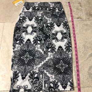 stretch pencil skirt NWT